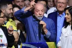 Lula promete governar com foco em economia digital, reforma da segurança e expansão do SUS