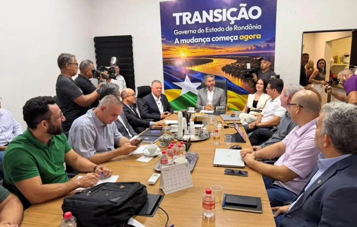 Marcos Rogério reúne equipe de transição e orienta diagnóstico para garantir continuidade dos serviços públicos