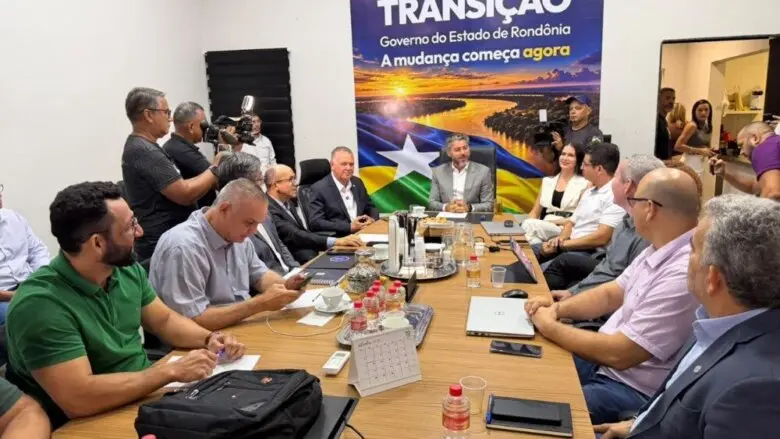 Marcos Rogério reúne equipe de transição e orienta diagnóstico para garantir continuidade dos serviços públicos