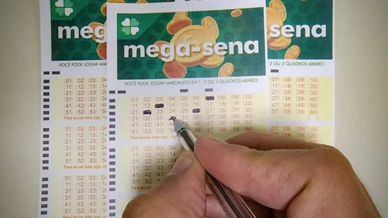 Mega-Sena volta a acumular e prêmio vai a R$ 320 milhões