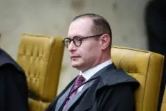 Ministro do STF prorroga eleição em duas horas em todo o país