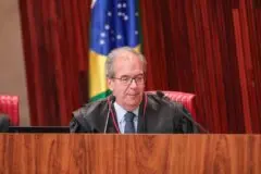 Ministro do TSE aciona Nunes Marques sobre frota de ônibus na Bahia