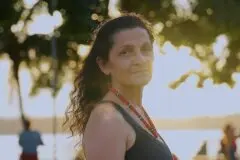 Neidinha Suruí, candidata ao Senado, segue com nome na urna após decisão sobre suplente