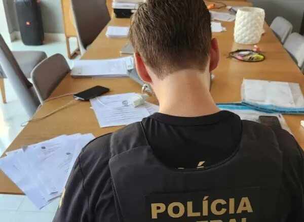 Operação da PF mira esquema de fraudes tributárias na venda de veículos em Rondônia