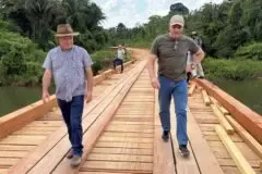 Pedro Fernandes acompanha obras do DER na Ponte do Cabeça, na RO-010
