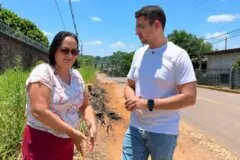 Pedro Geovar cobra melhorias em frente à Escola Padre Zenildo