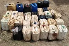 PF apreende 1.000 litros de combustível em porto clandestino na fronteira de Rondônia