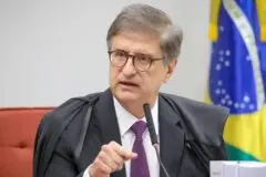 PGR se manifesta contra pedido para investigar André Mendonça por abuso de autoridade