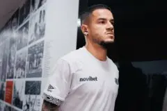 Philippe Coutinho entra no intervalo e estreia oficialmente pelo Santos