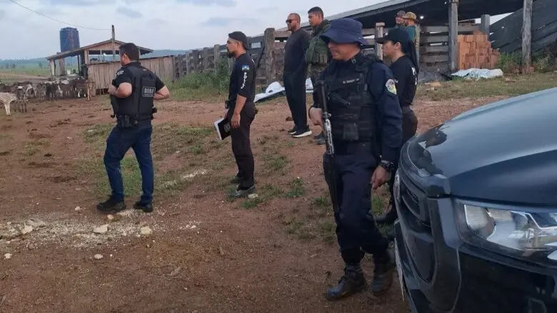 Polícia Civil cumpre mandados após descoberta de arma e indícios de crimes ambientais perto de parque estadual