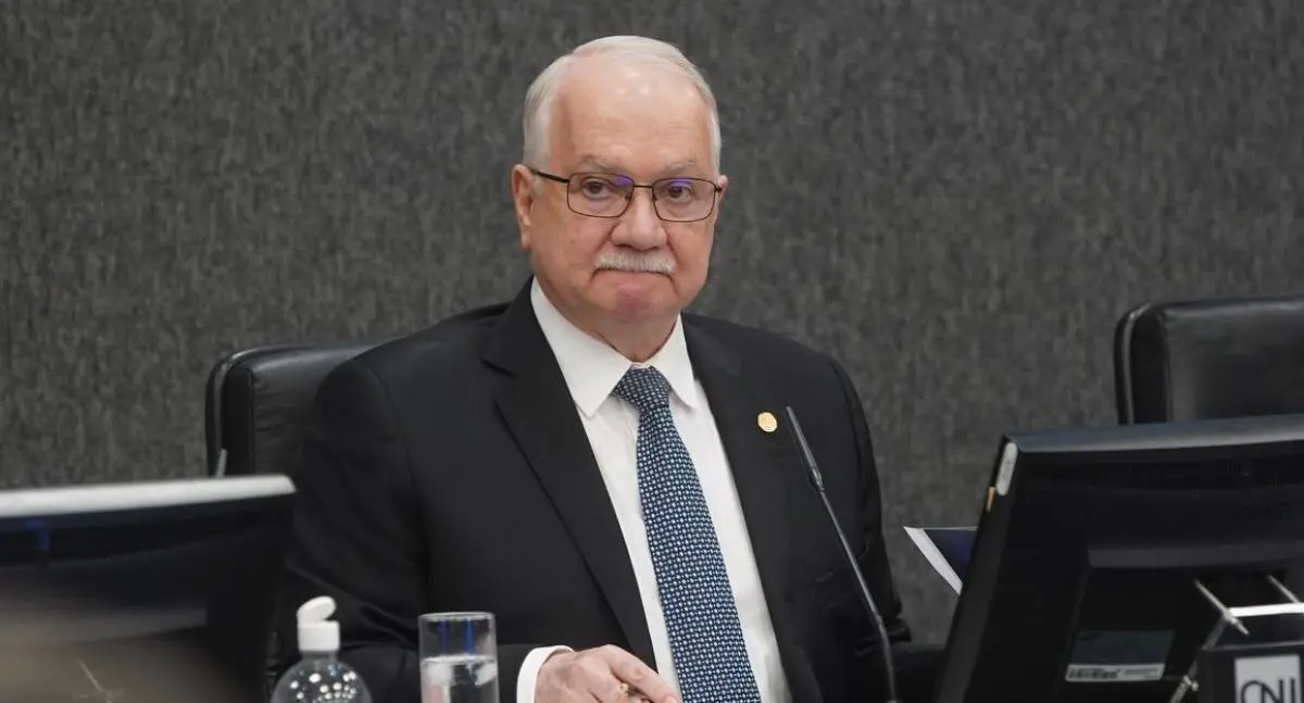 Presidente do STF arquiva mais cinco investigações do Inquérito das Fake News a pedido da PGR