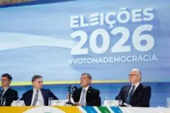 Presidente do TSE anuncia reeleição de Lula e faz balanço do 2º turno