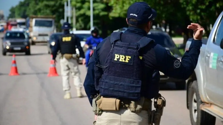 PRF inicia operação de Finados e alerta motoristas para riscos nas rodovias de Rondônia