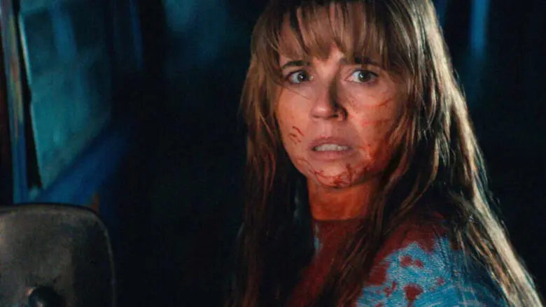 Primeiras Impressões | ‘Crystal Lake’ – Linda Cardellini brilha em desafiadora pré-sequência de ‘Sexta-Feira 13’