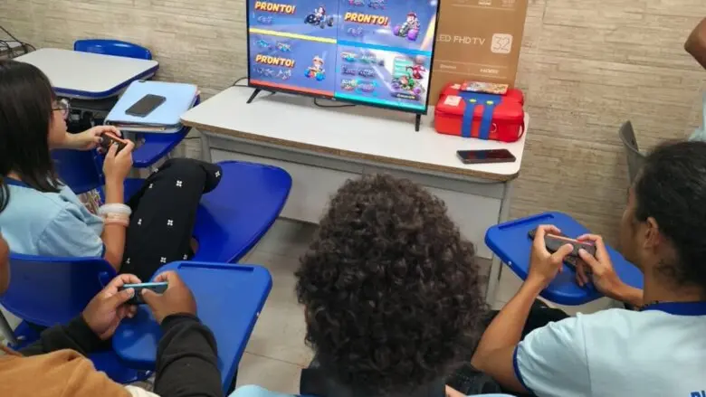 Professor usa games e cultura geek para ensinar na rede pública do DF