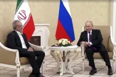 Putin diz ao presidente do Irã que Rússia quer ajudar a resolver a guerra