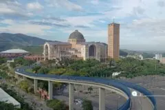 Santuário de Aparecida passa a funcionar 24 horas para acolher peregrinos