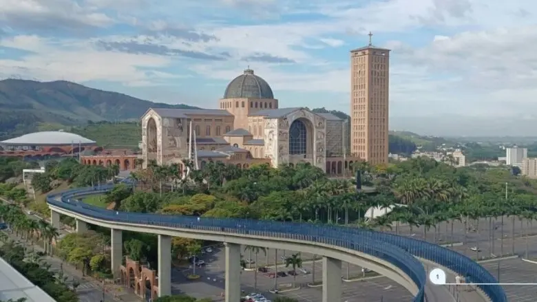 Santuário de Aparecida passa a funcionar 24 horas para acolher peregrinos