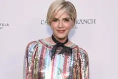 Selma Blair fez desabafo nas redes sociais horas antes de morder aeromoça e tentar abrir porta de avião; veja (Foto: Getty)