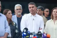 STF desmente realização de busca e apreensão na residência de Flávio Bolsonaro