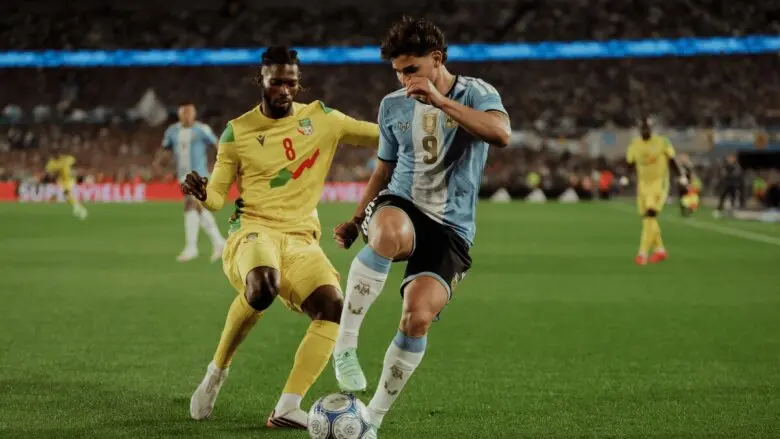 Técnico do Benin critica postura da Argentina após despedida de Messi