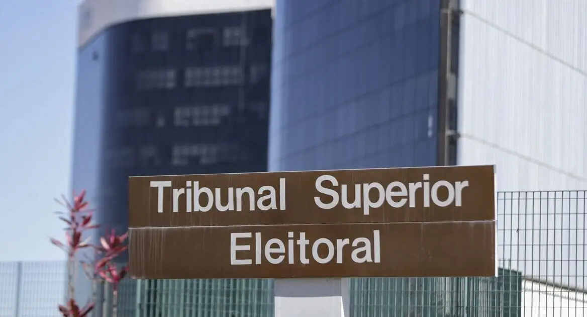 TSE barra anúncios de Lula contra Flávio sobre escala 6×1