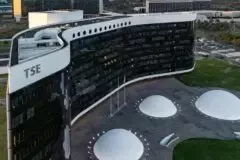 TSE determina remoção de vídeo com crianças usado em propaganda eleitoral contra o presidente Lula