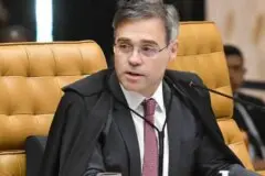 TSE determina remoção de vídeo de André Janones e Lindbergh Farias com supostas propostas de Flávio Bolsonaro