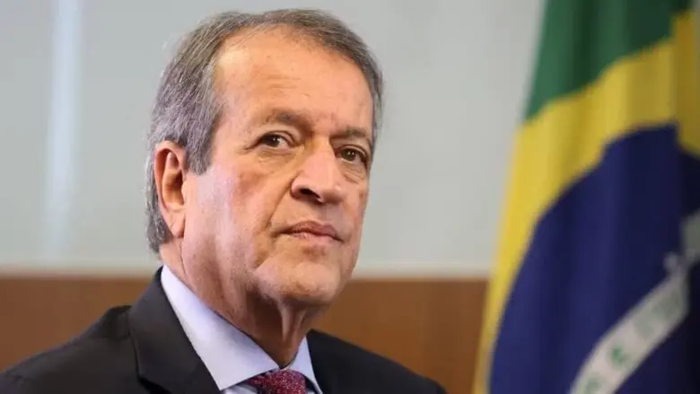 Valdemar Costa Neto critica carta de Flávio Bolsonaro e reitera reconhecimento do resultado das urnas