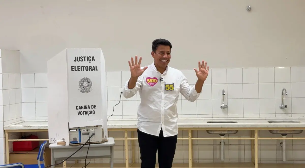 Vídeo: Fúria vota em Cacoal, agradece rondonienses e espera 2º turno