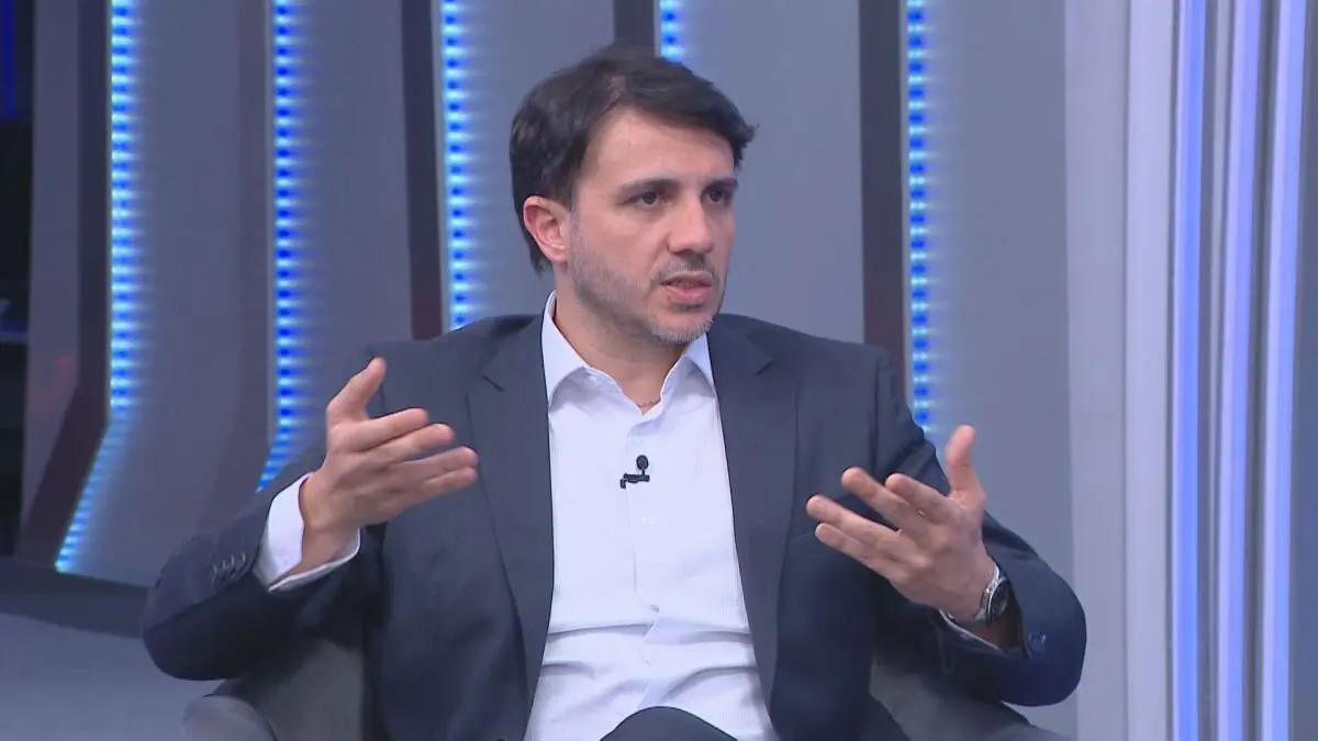 “Você, brasileiro, não terá debate algum”, diz Renan após cancelamento