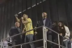 “Vou conversar com vocês pelo canal do Janones”, diz Lula